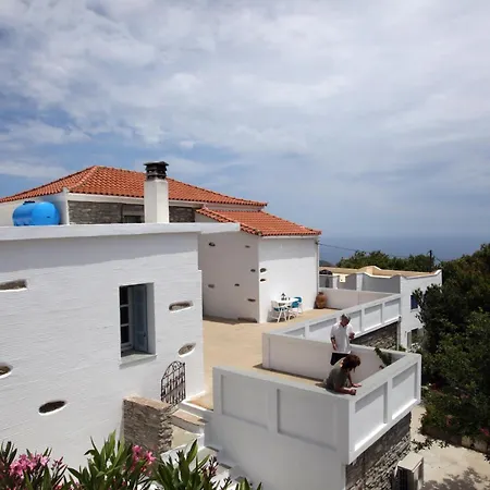 Karastamati΄s Tower House Apikia (Andros)
