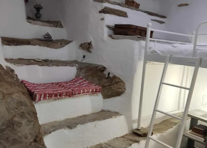 Karastamati΄s Tower House Ándros